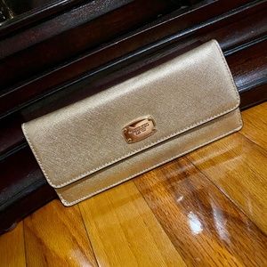 Tri-Fold Leather Wallet